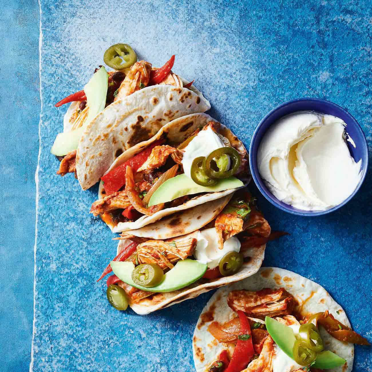 Slow-cooker chicken fajitas
