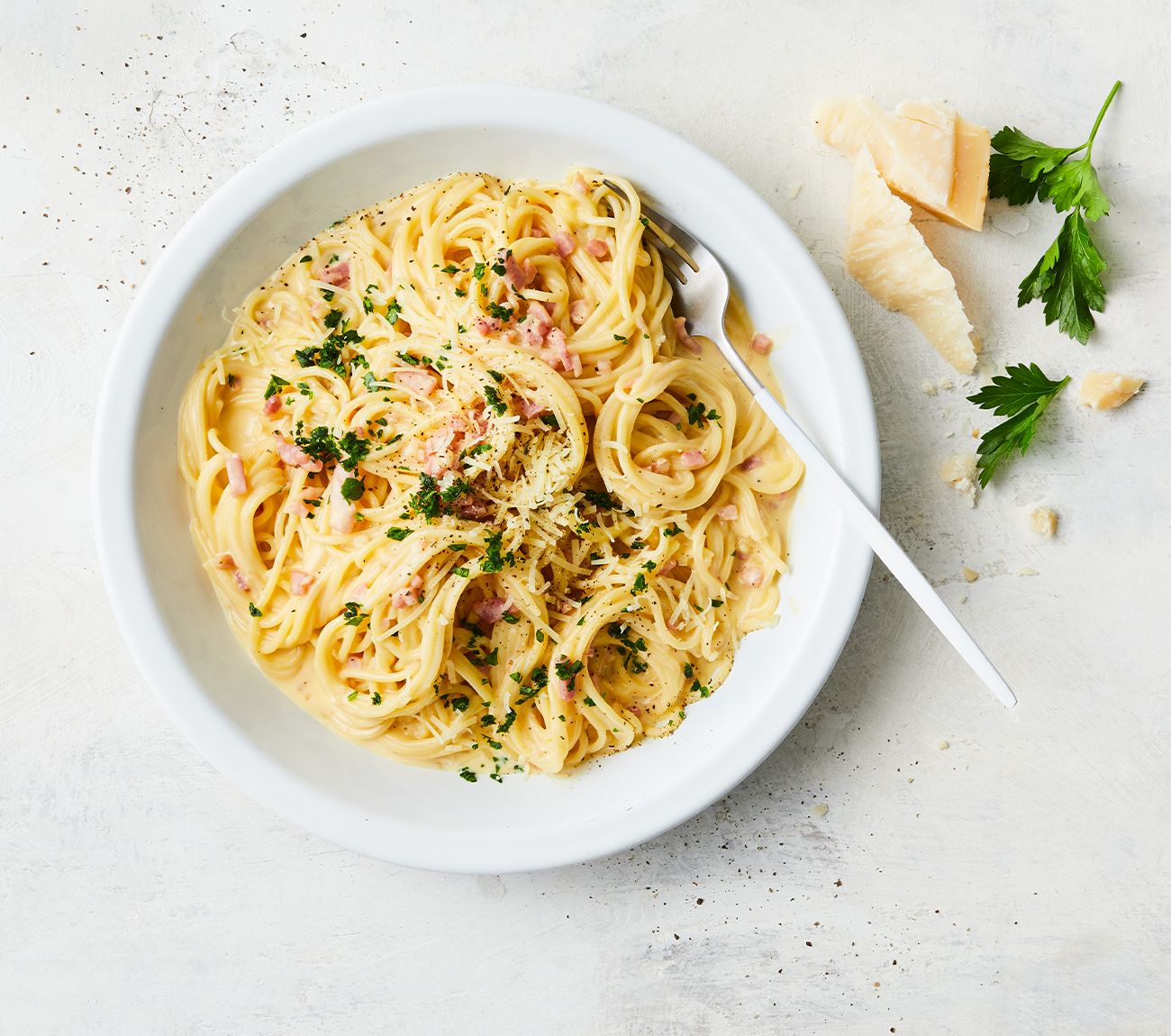 Tutustu 95+ imagen quick pasta carbonara recipe abzlocal fi