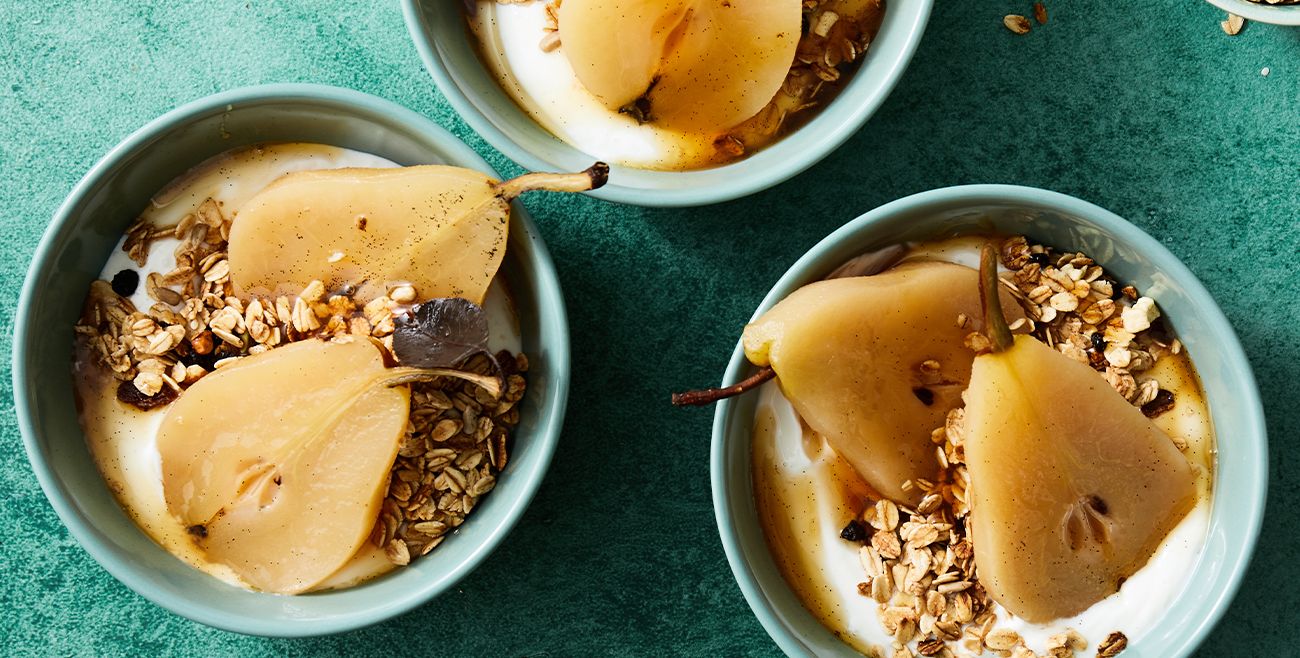 Healthier Vanilla & Spice Poached Pears with Yoghurt