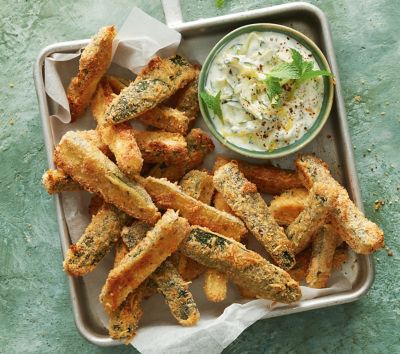 Air-fryer zucchini fries