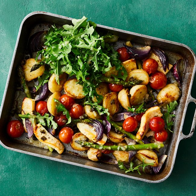 Crispy Potato and Haloumi Salad Traybake