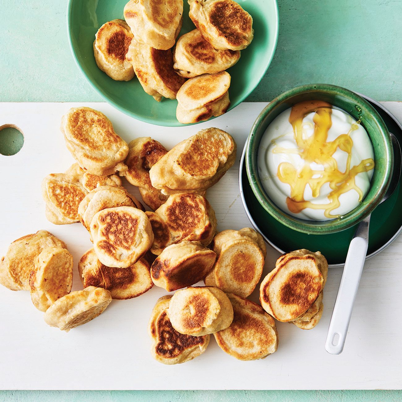Healthier banana pancake bites