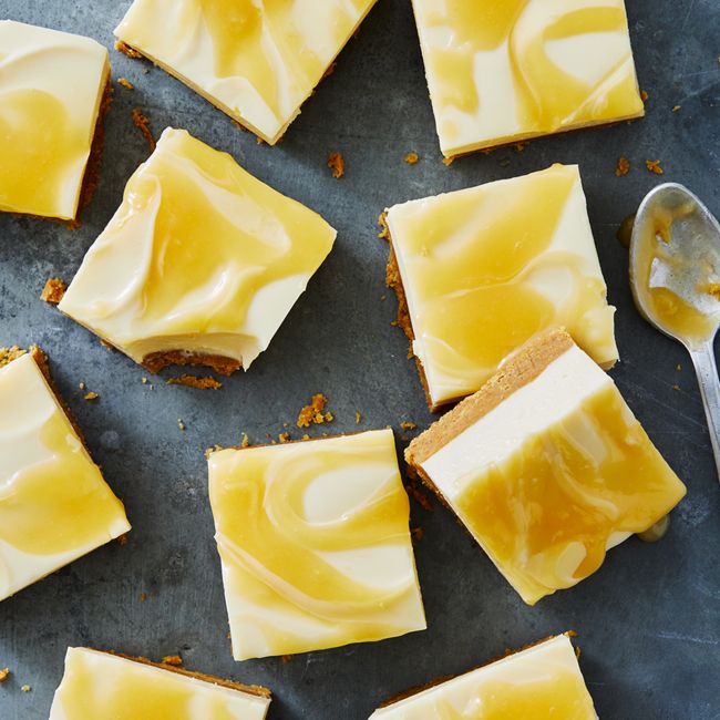 No-Bake Lemon Cheesecake Slice 
