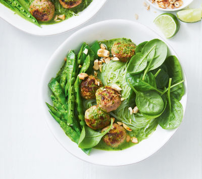 Pork meatballs With green curry sauce