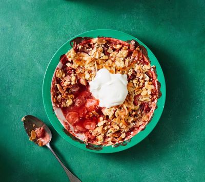 Gluten-Free Strawberry Crumble