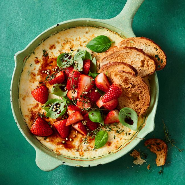 Healthier Baked Ricotta Dip With Strawberries