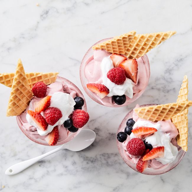 Nice-Cream Berry Sundaes 