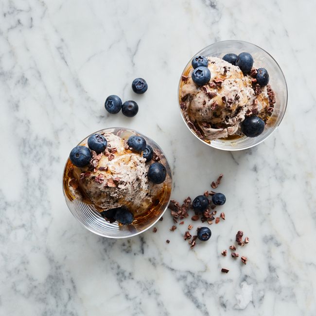 Cookies & Cream Sundaes