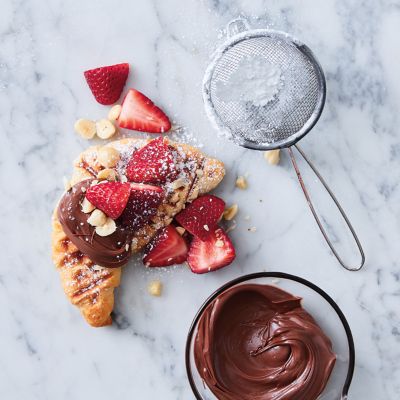 Croffles With Strawberries & Hazelnuts