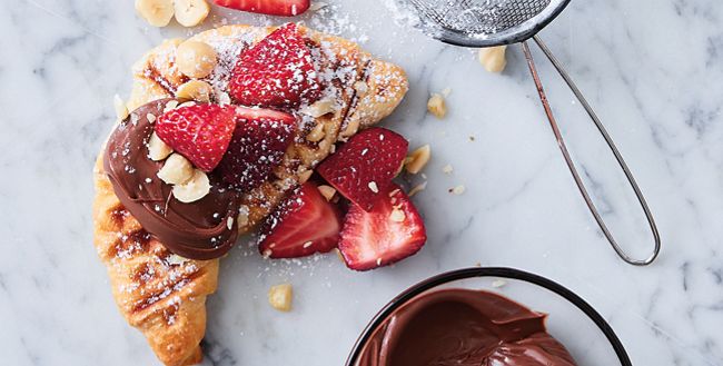 Croffles With Strawberries & Hazelnuts