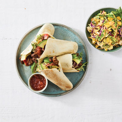 Easy Beef & Mexican-Style Salad Tortilla Pockets