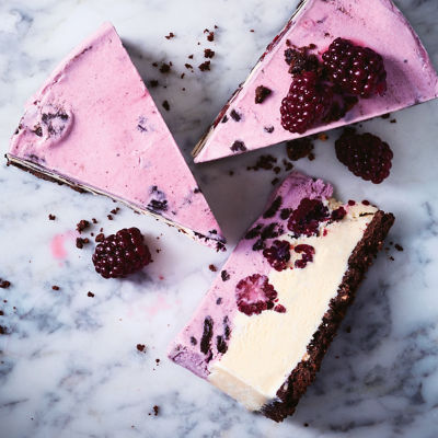 Blackberry, Vanilla & Cookie Ice-Cream Cake