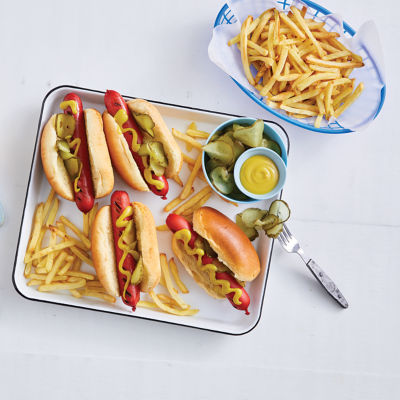 Speedy Hotdogs With Pickles & Mustard