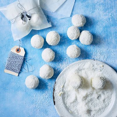 Almond Snowballs