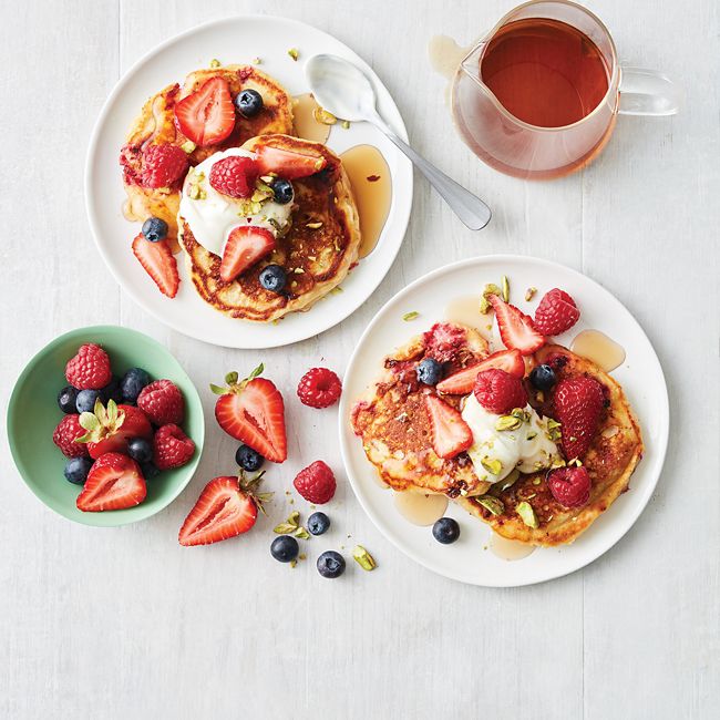 Fluffy Raspberry & Yoghurt Pancakes 