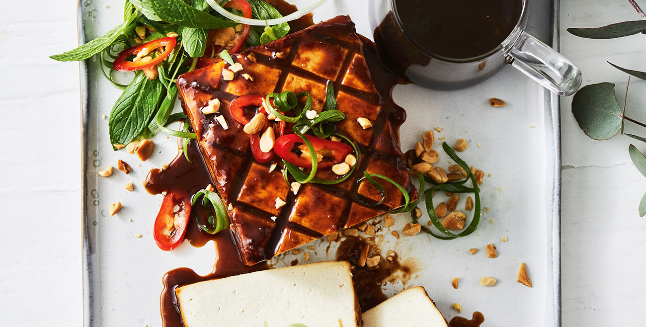 Glazed Tofu Roast (The Only Tofu Centerpiece You'll Ever Need)