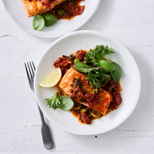 Tuscan-Inspired Salmon With Semi-Dried Tomatoes & Basil