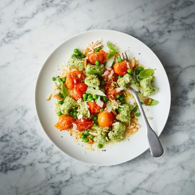 Broccoli Gnocchi With Roasted Tomato & Garlic Sauce