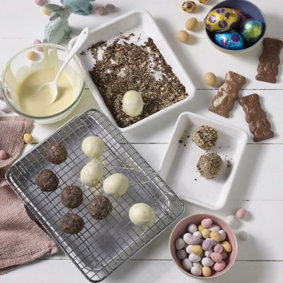 Oreo Cheesecake Easter Eggs 