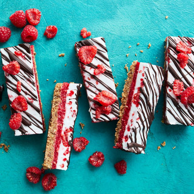 Gluten-Free Marshmallow & Raspberry Slice