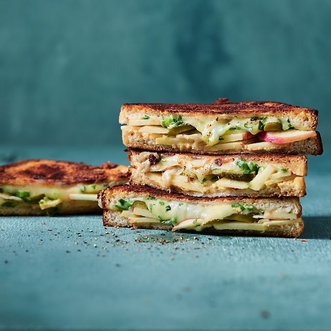 Apple, Gruyère & Pickled Cucumber Toasties 