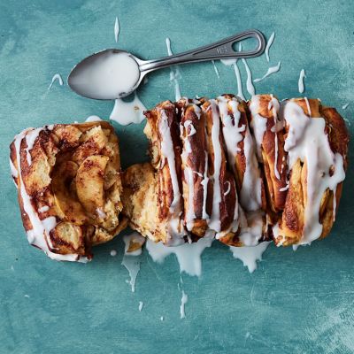 Apple Pie Pull-Apart Loaf