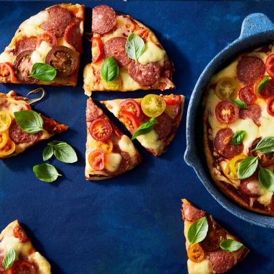 Campfire Frying-Pan Pizzas 