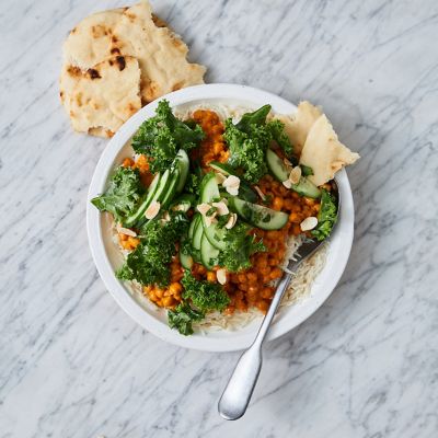 Easy Tandoori Chickpeas With Kale & Rice 