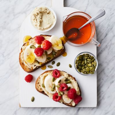 Vegan Ricotta Toasts