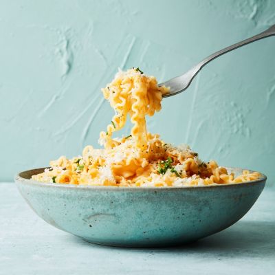 Garlic & Sriracha Fettucine