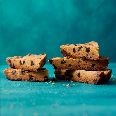 Slow Cooker Giant Chocolate Chip Cookie 
