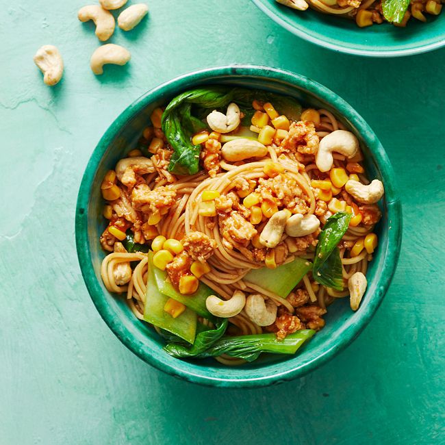 Simple Chicken & Corn Stir-Fried Noodles