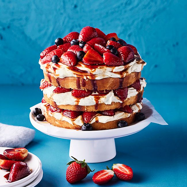 Roasted Strawberry & Honey Mascarpone Sponge Cake 