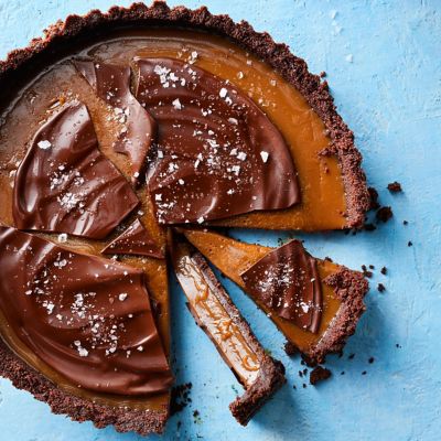 Gooey Salted Caramel & Chocolate Tart