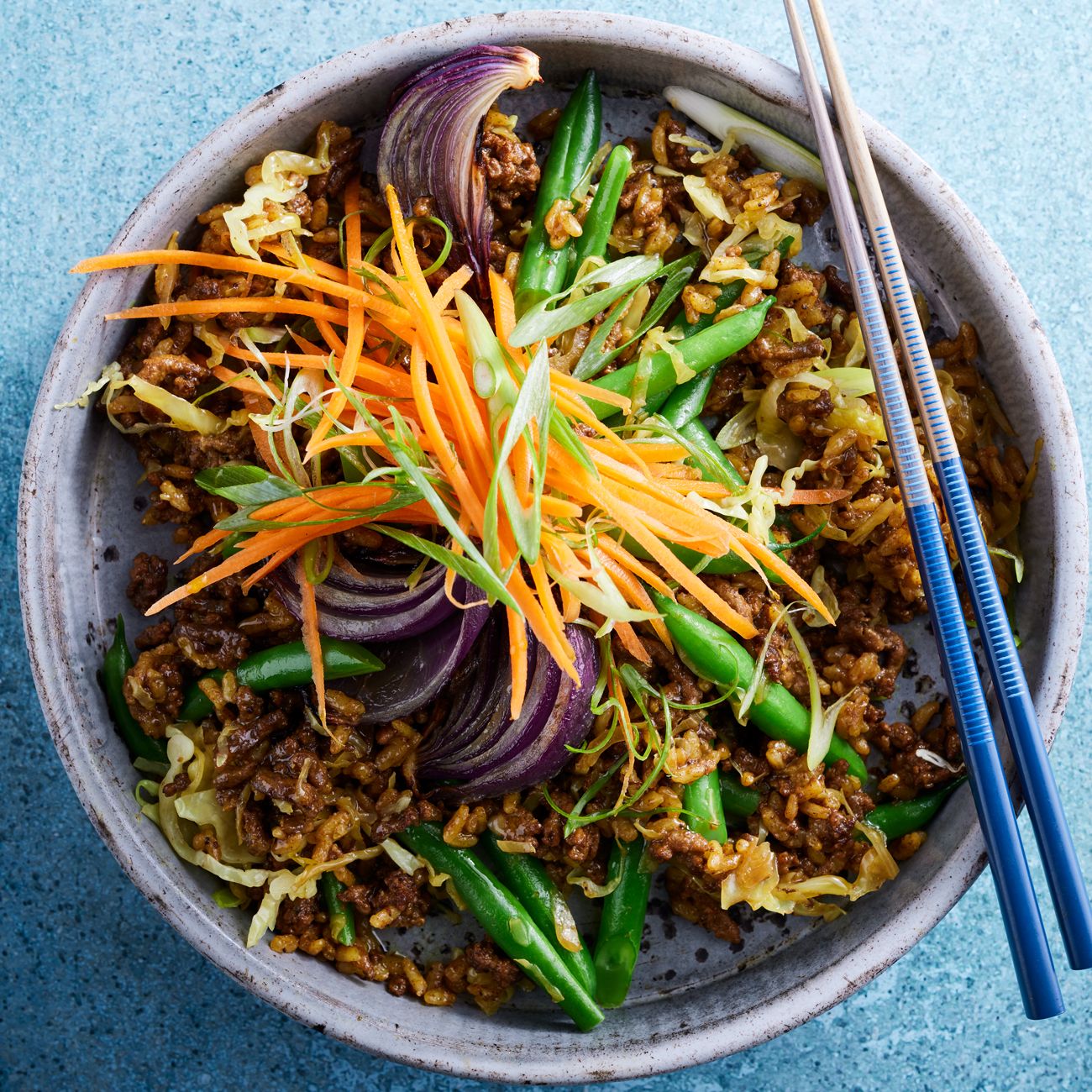 Beef Chow Mein Traybake