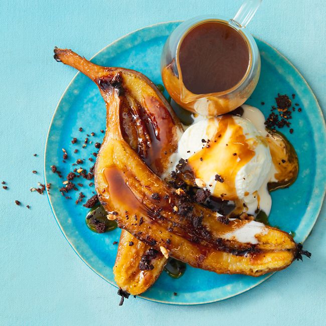Chocolate-hazelnut Banana-split Crumble