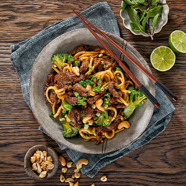 Quick Teriyaki-style Beef & Broccoli Noodles