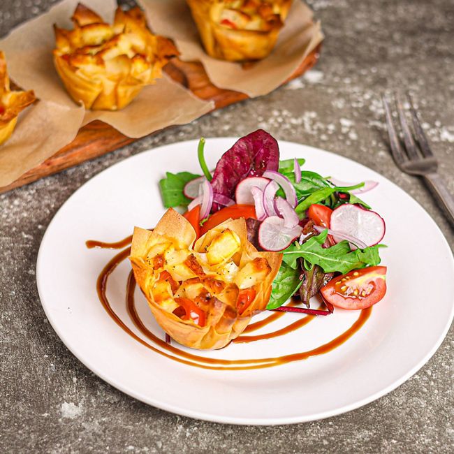 Halloumi Tart with Tomato & Chilli