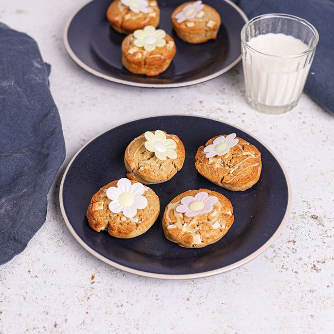 White Chocolate Gingerbread Cookies