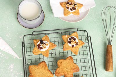 Raisin & Hazelnut Gingerbread Cookies.