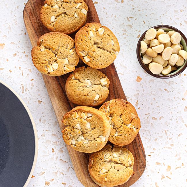 White Chocolate & Macadamia Christmas Cookies