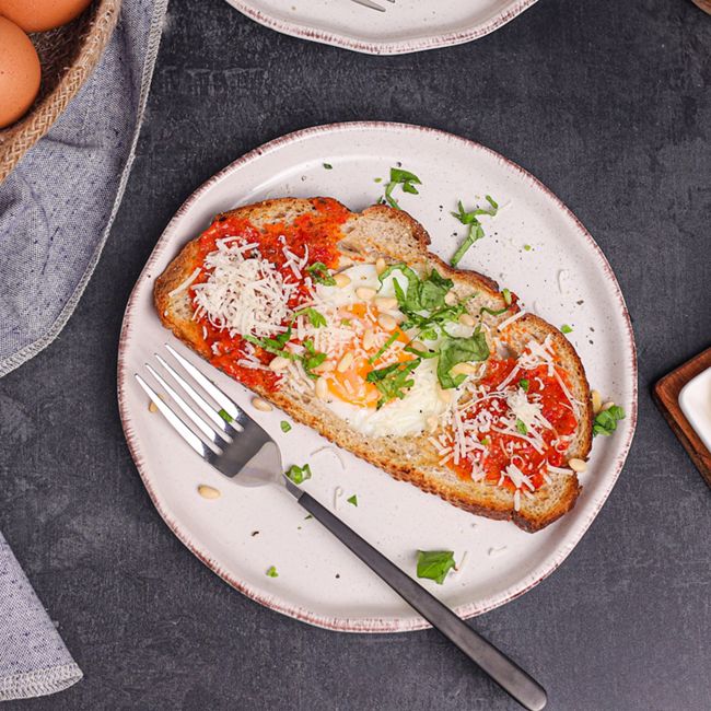 Tomato & Red Pesto Egg in A Hole