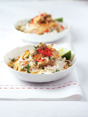Burmese Chicken Noodle Curry