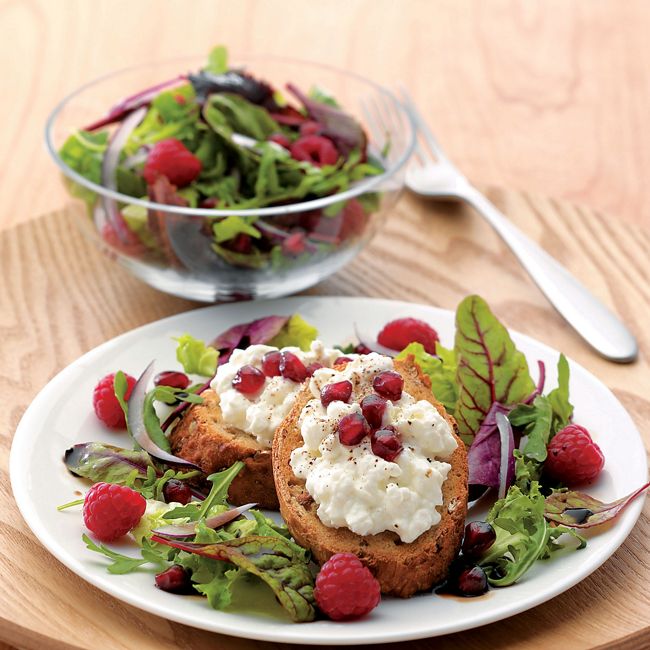 Raspberry Salad With Toasties