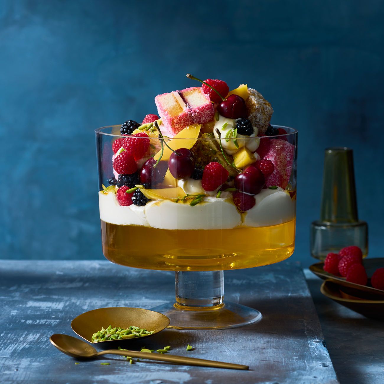 Festive lamington trifle