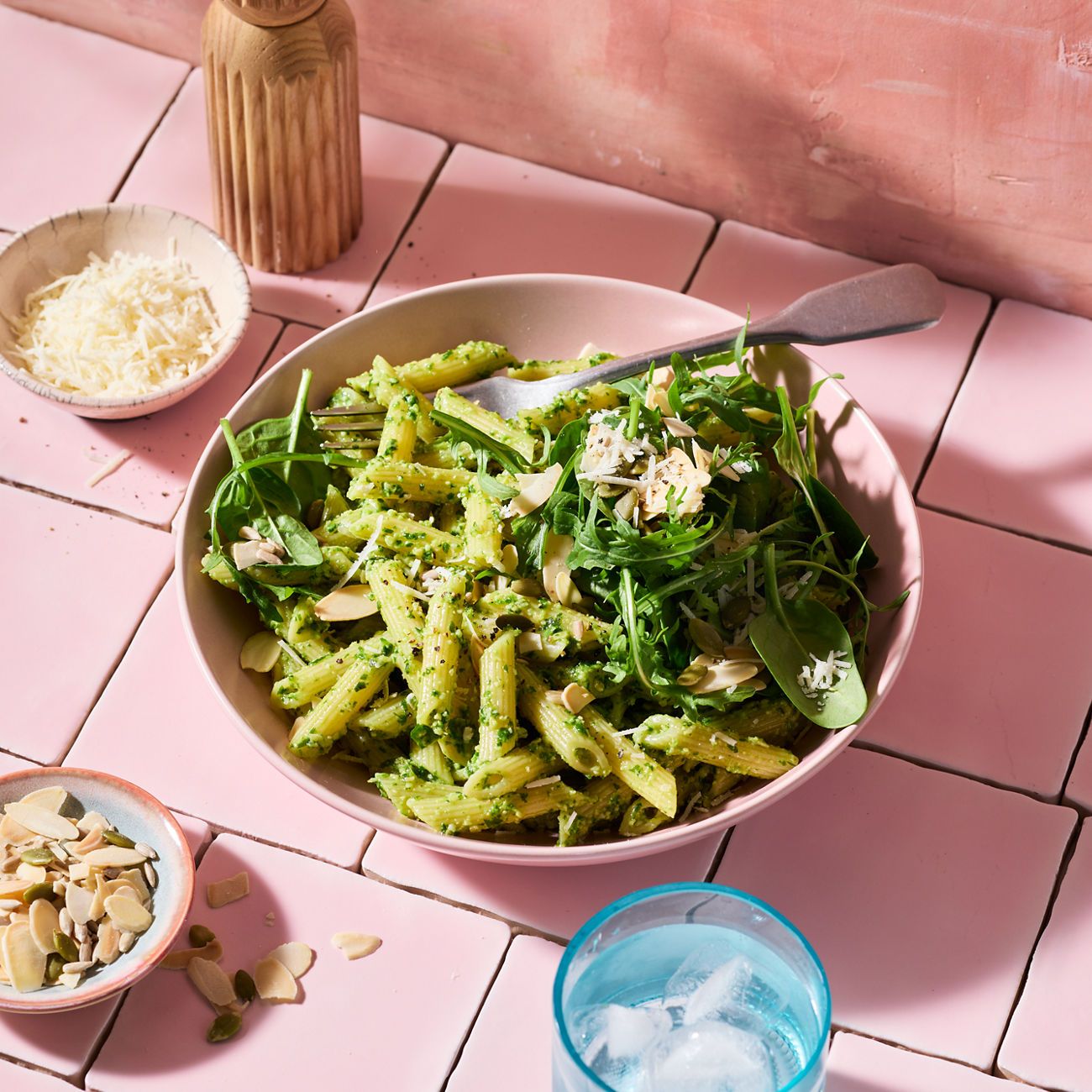 Salad bag pesto pasta Recipe | Woolworths