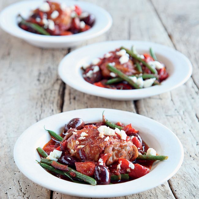 Greek-style Chicken Thighs With Olives & Green Beans