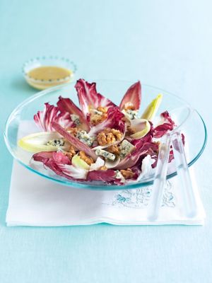 Walnut & Blue Cheese Salad