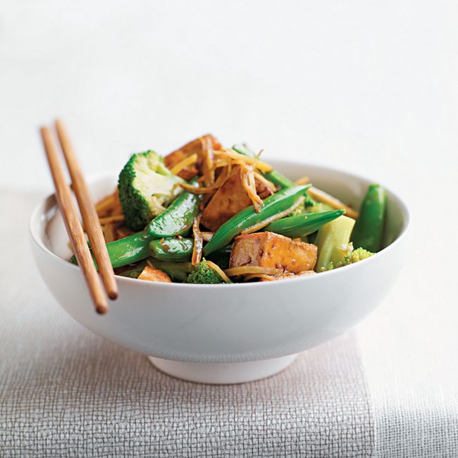 Stir-fried Tofu with Basil & Chilli
