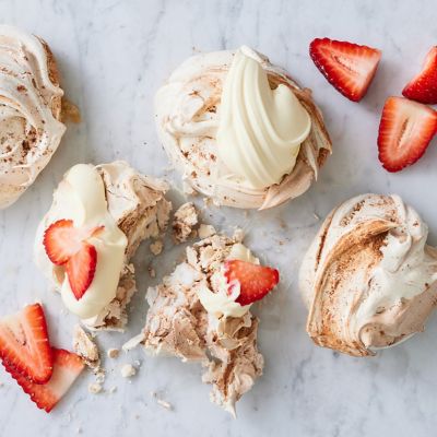 Air-fryer Chocolate Swirl Meringues